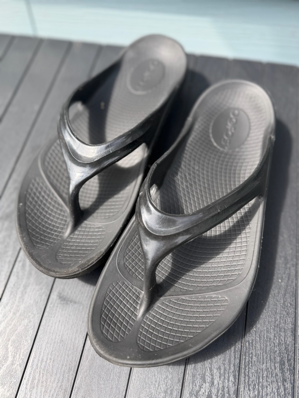 OOFOS OOlala Recovery Black Thong Sandal Women Comfort
Flip Flop - SZ 9
